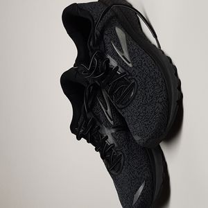 Brooks adrenaline 20 GTS XX size 9D